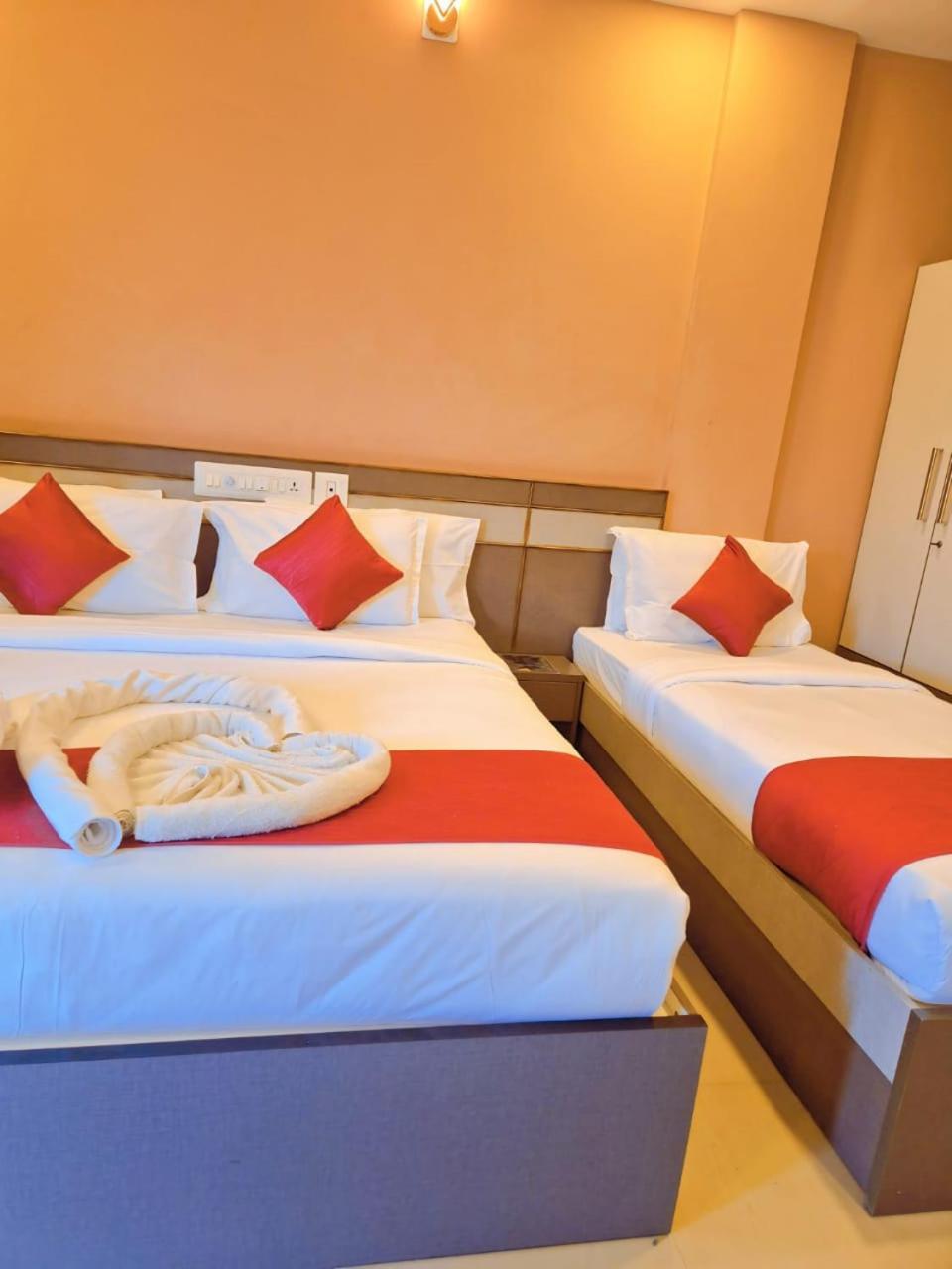 Alfa Inn 尼杜巴塞莱 外观 照片