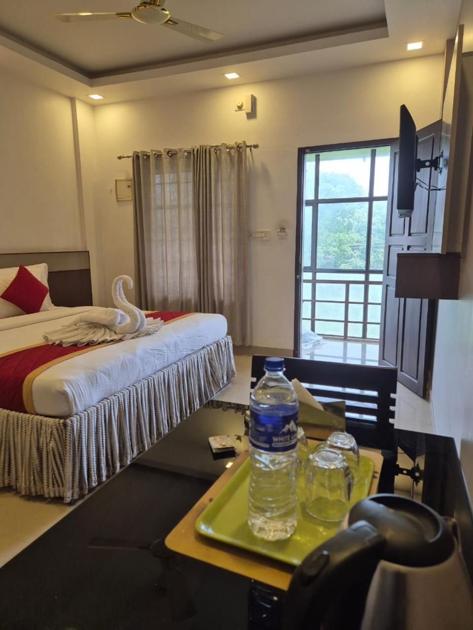 Alfa Inn 尼杜巴塞莱 外观 照片