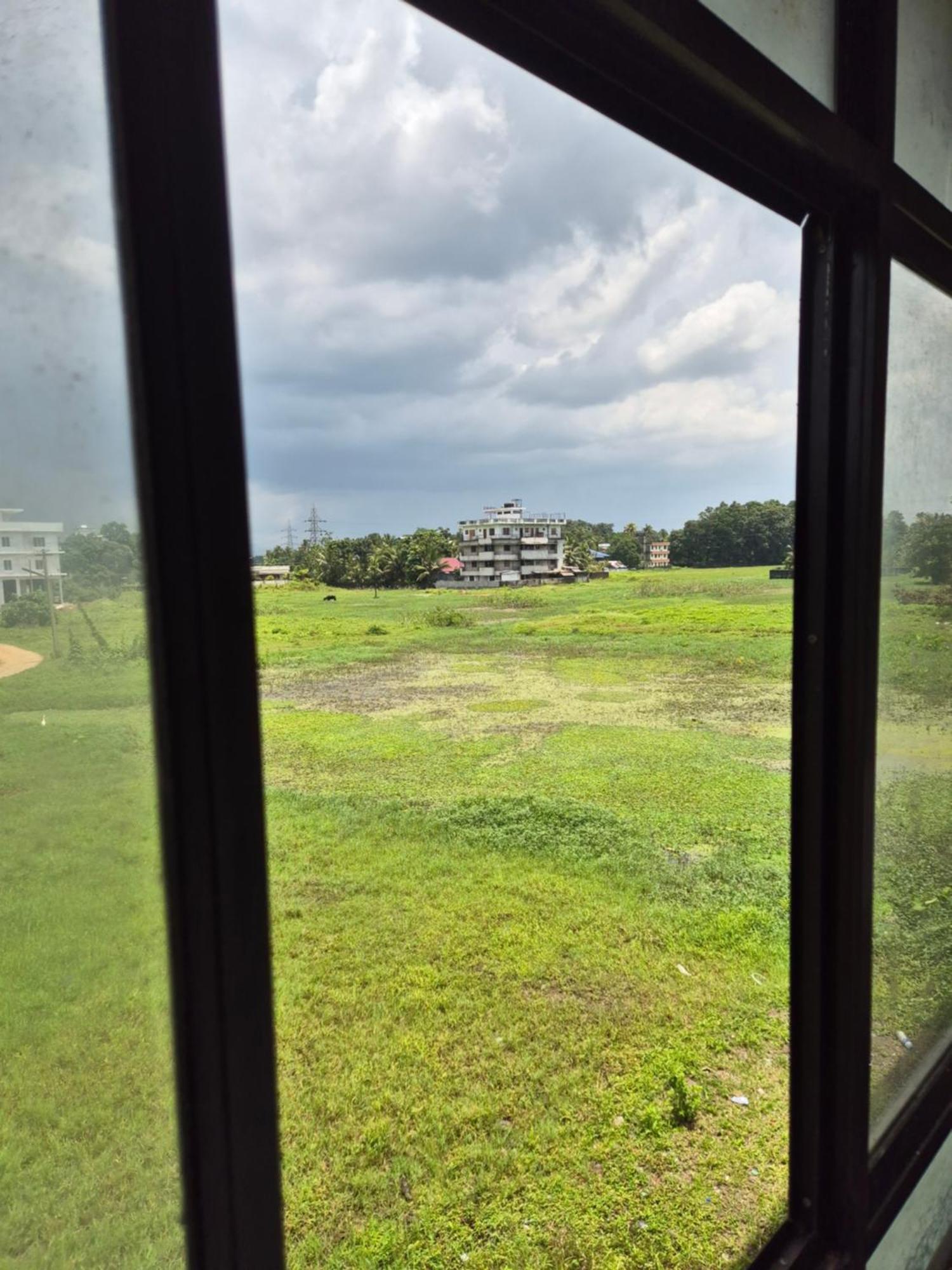 Alfa Inn 尼杜巴塞莱 外观 照片