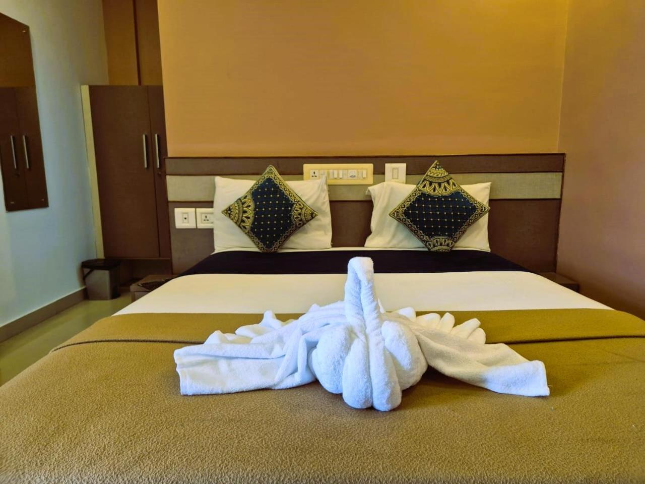 Alfa Inn 尼杜巴塞莱 外观 照片