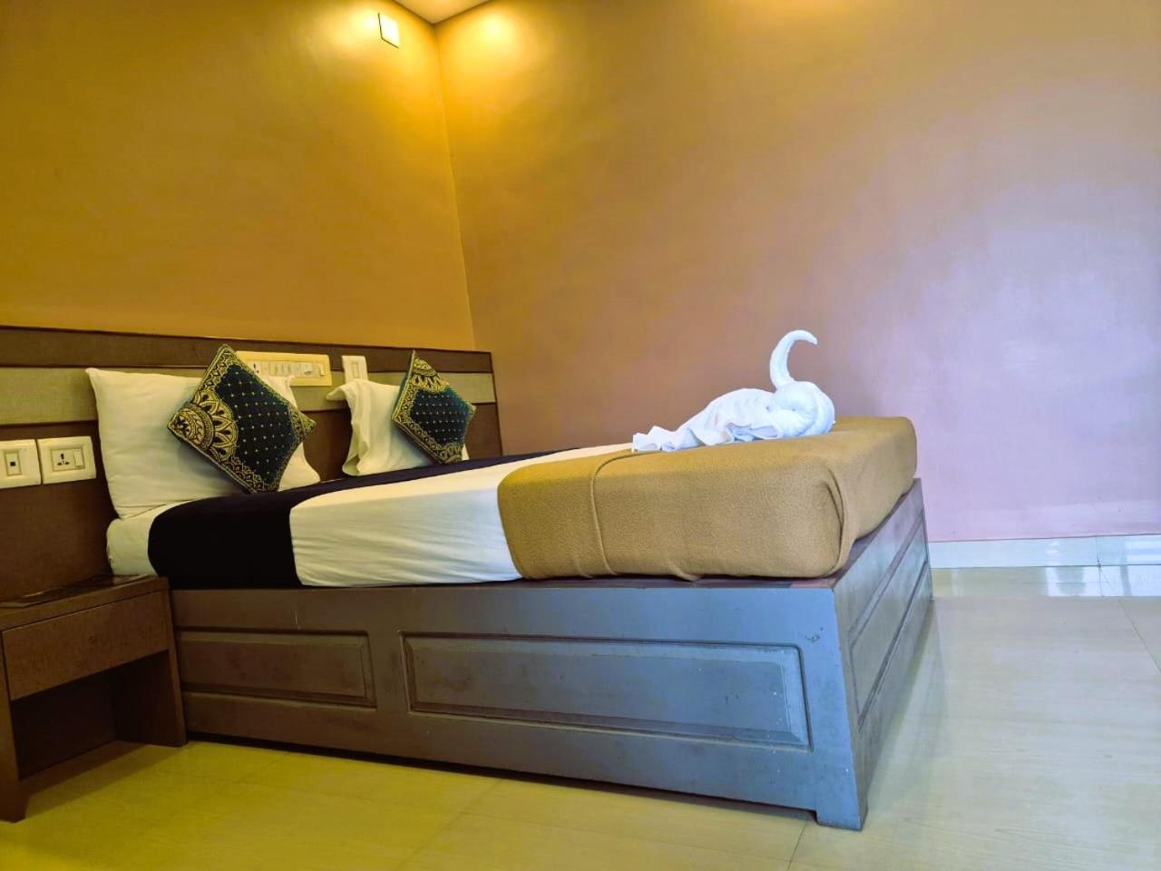 Alfa Inn 尼杜巴塞莱 外观 照片